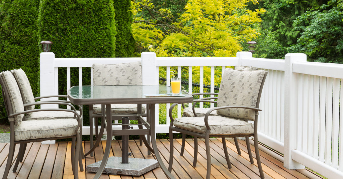 The best clearance patio furniture deals right now